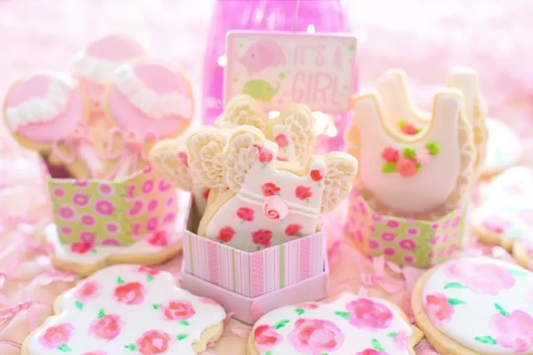 Baby Shower Invitations: Design Ideas and Examples