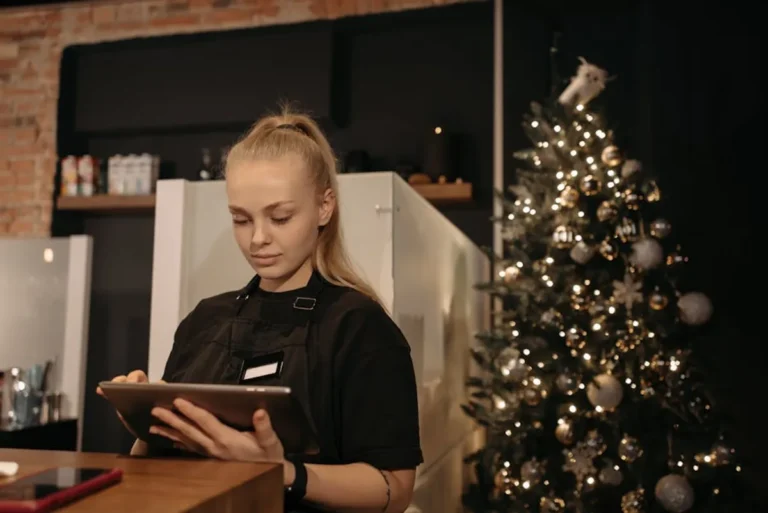 How to Create a Holiday Events Guide
