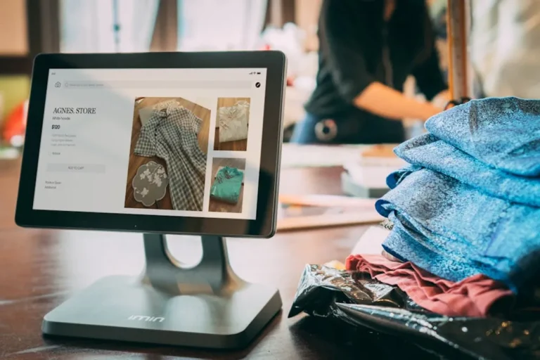 How to Create Digital Invitations Online