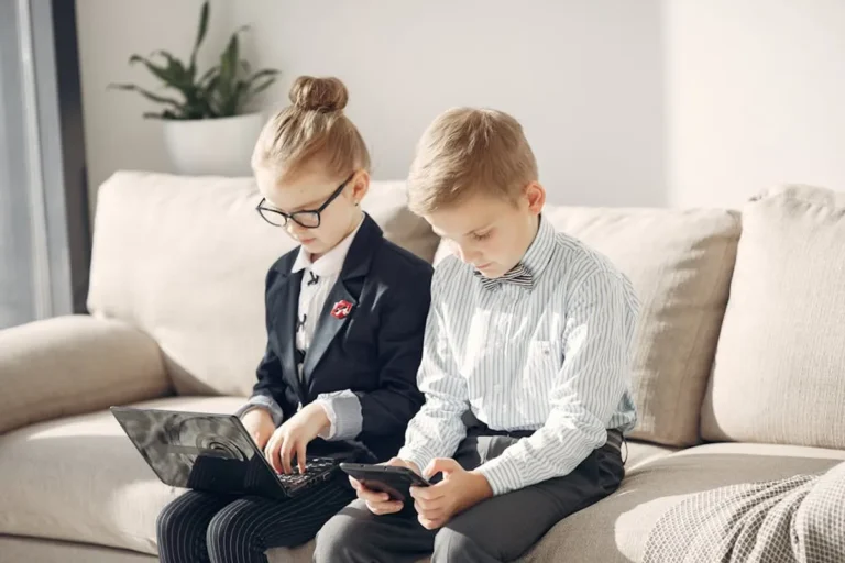 Kidsworldfun Review: What It Is, Features, Safety, and Alternatives