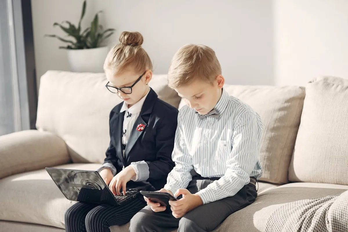 Kidsworldfun Review: What It Is, Features, Safety, and Alternatives